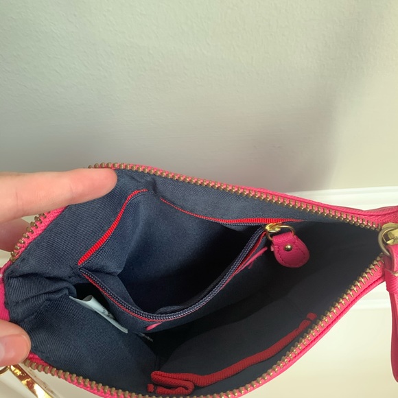 Tommy Hilfiger Small Purse - Picture 4 of 4